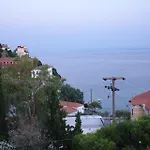 Rodon Πανσιόν Λουτρά Αιδηψού