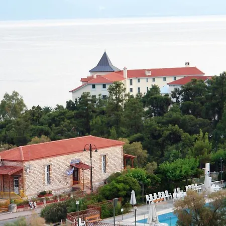 Rodon Λουτρά Αιδηψού