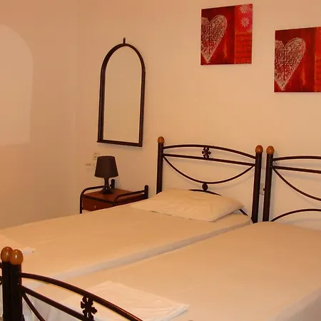 Rodon Guest house 3*